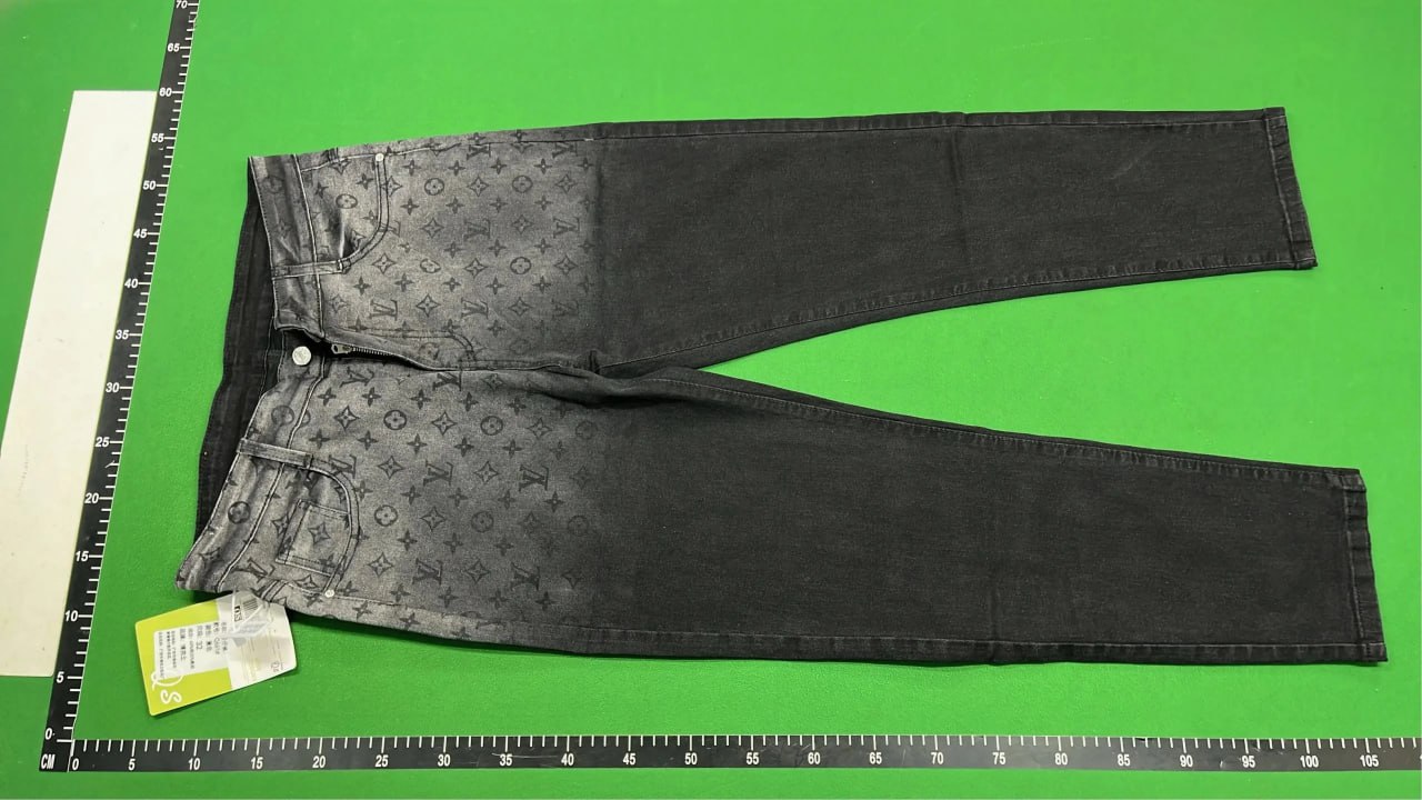 Louis Vuitton Jeans -4