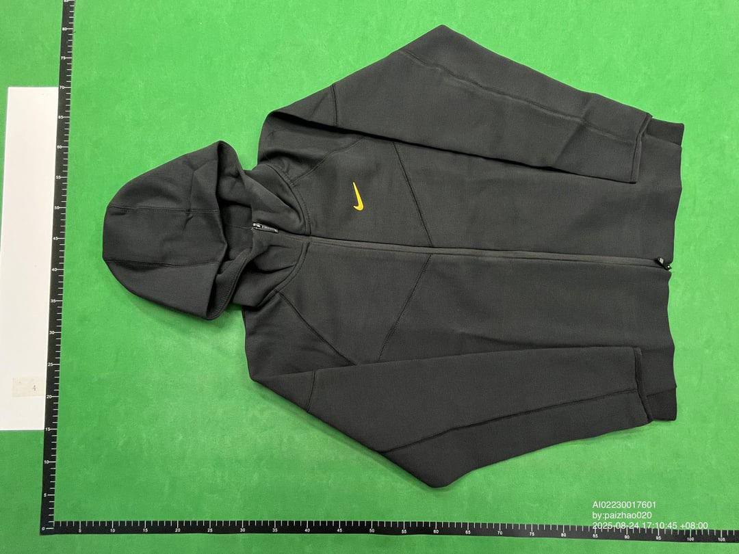  Nike co-branded suit -2