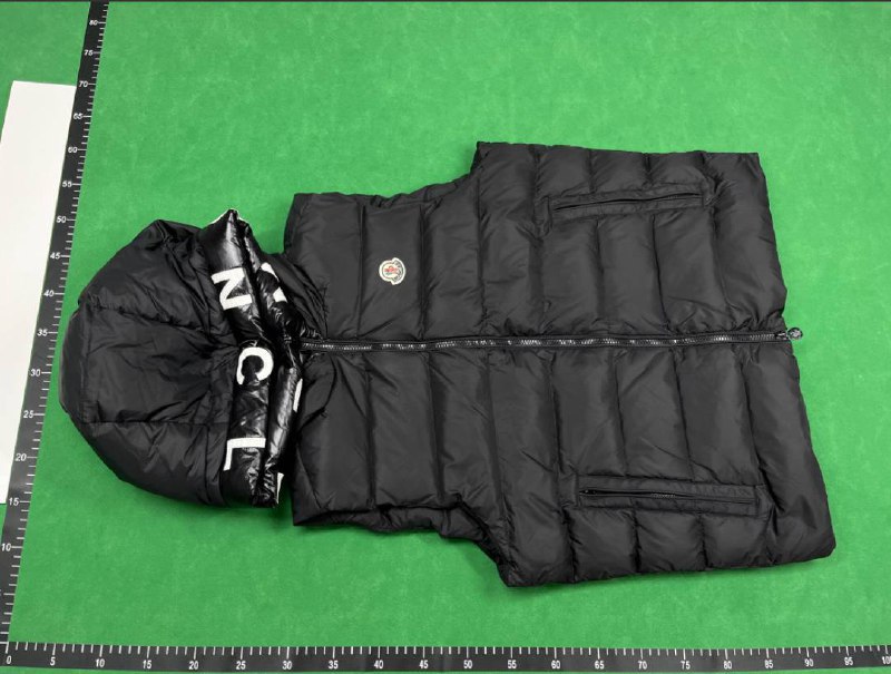  Moncler Down Jacket  Vest （35+） -2