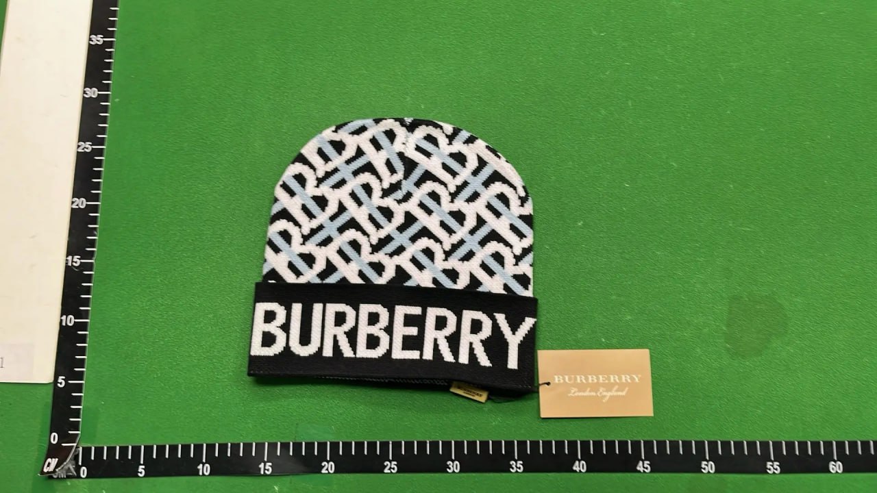 Burberry knitted hat caps -2