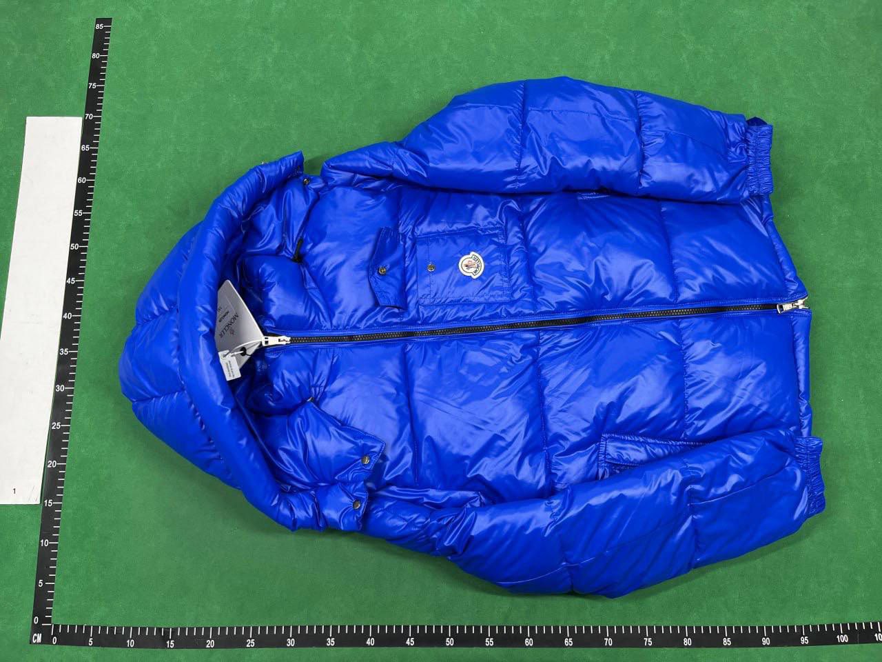Moncler Down jacket  -4
