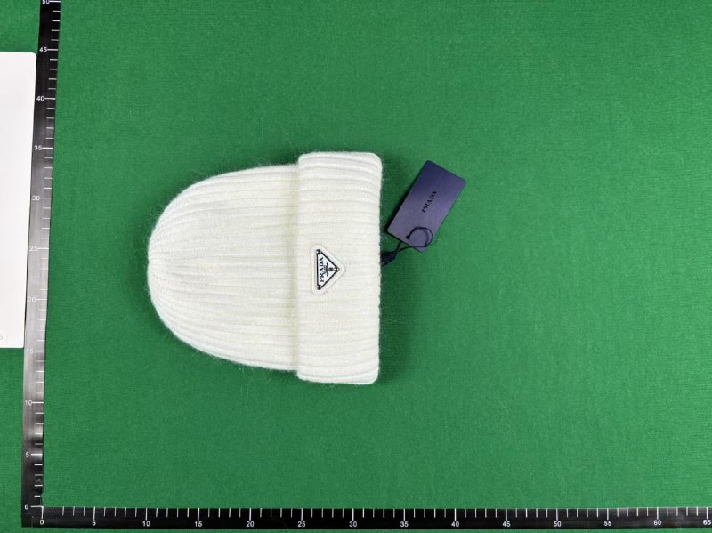 Prada hat -3