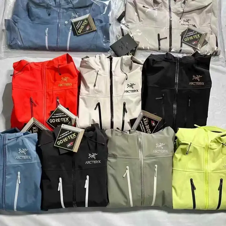 ARC’TERYX Jacket 