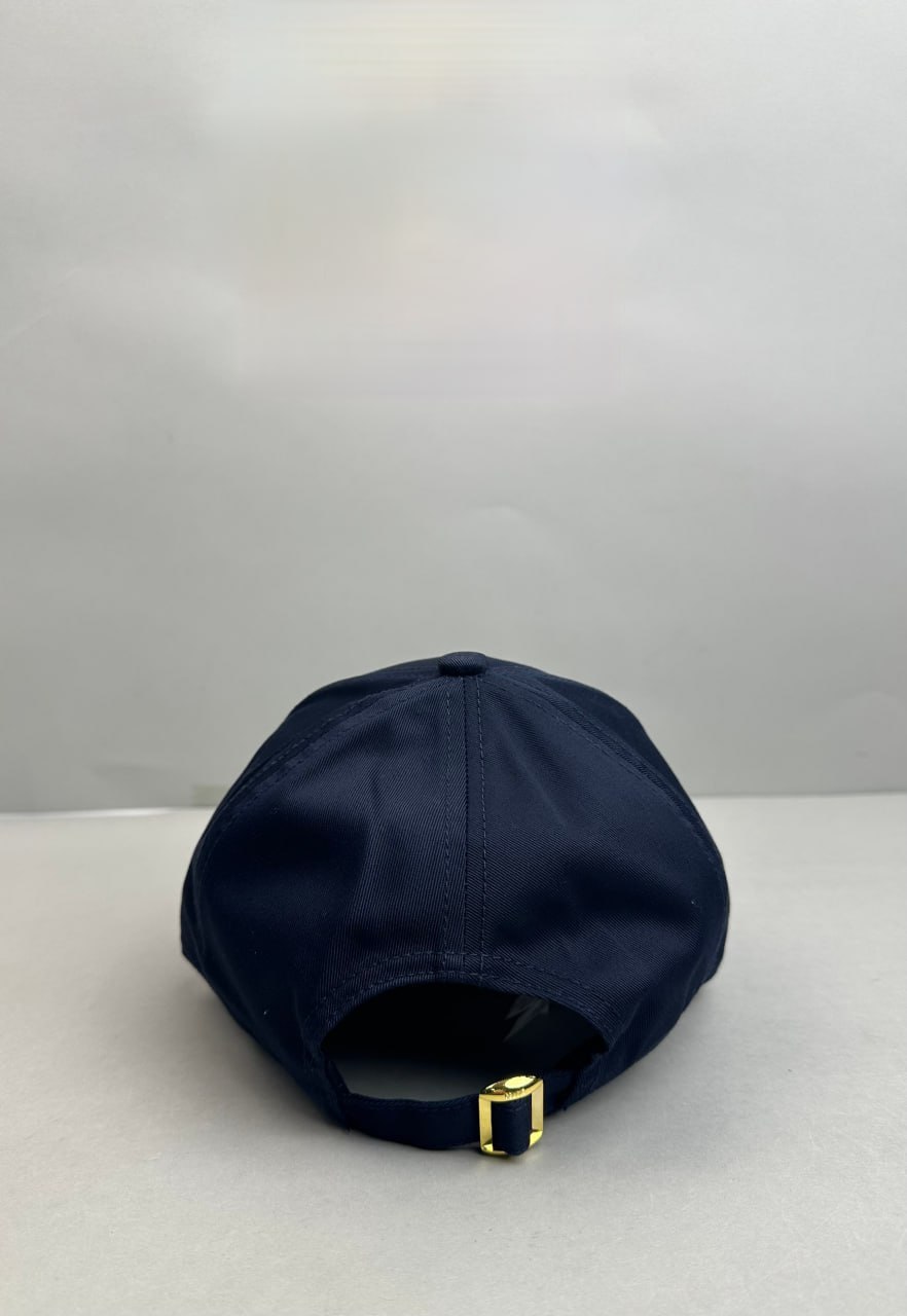Celine hat  -3