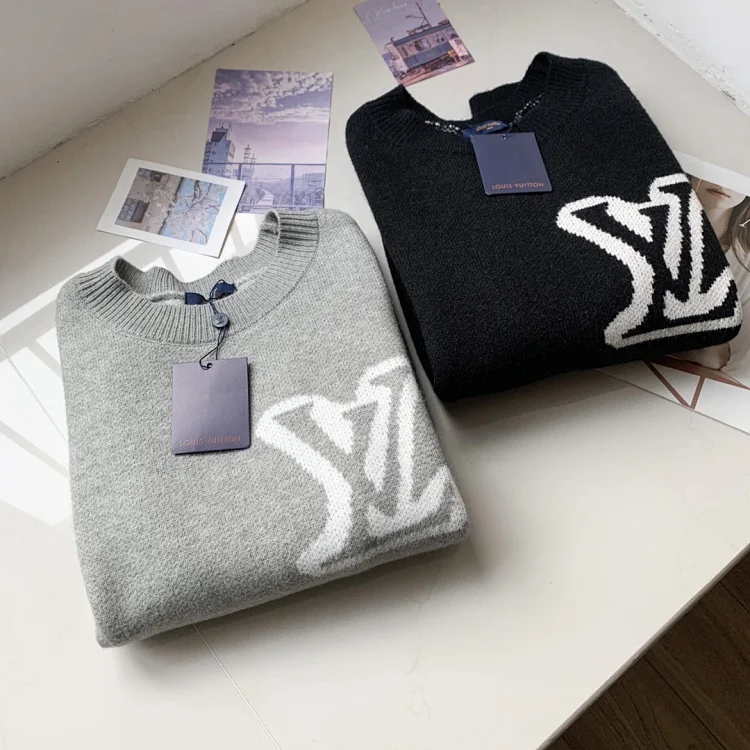  LV sweater 