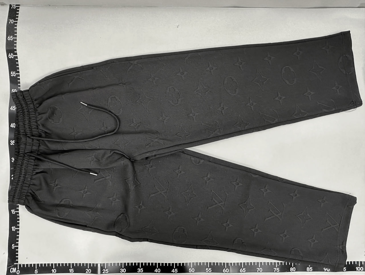 Pantalones LV -3