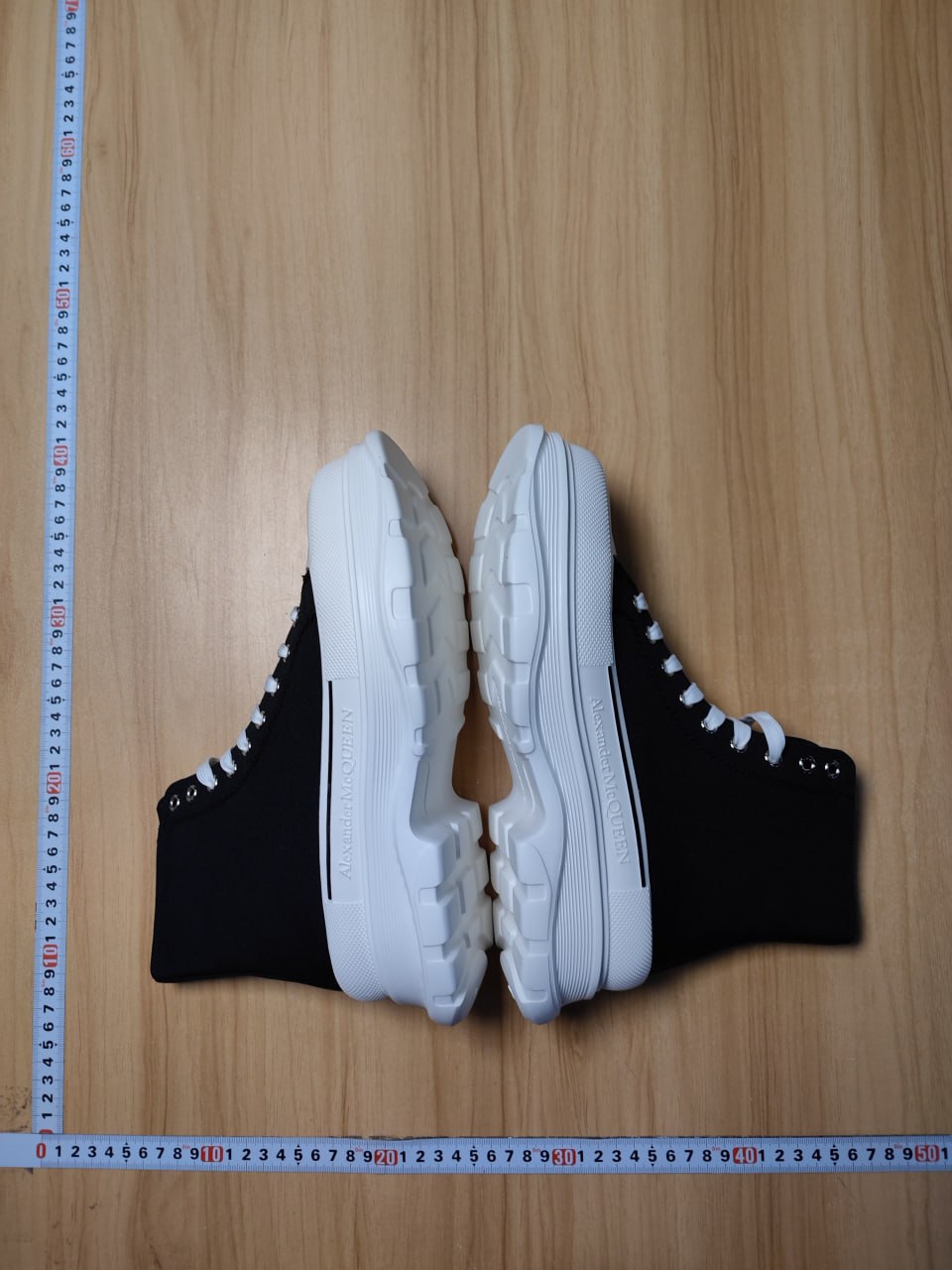 Alexander McQueen -4