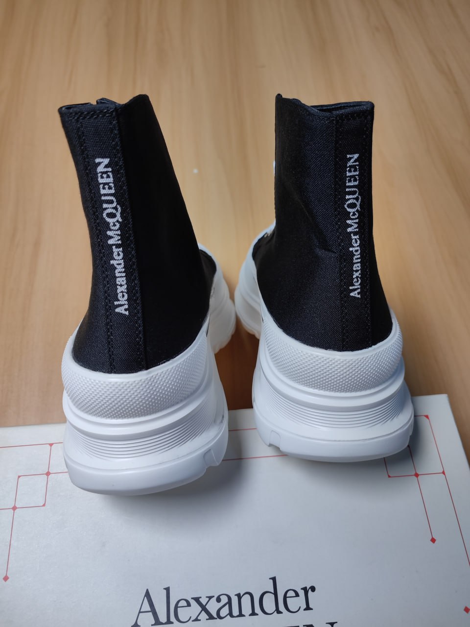 Alexander McQueen -2