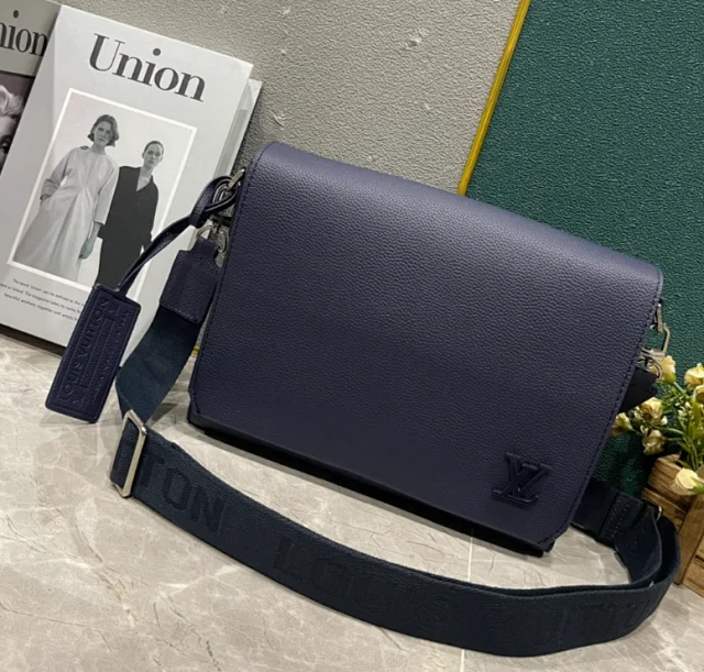 LV bag -3