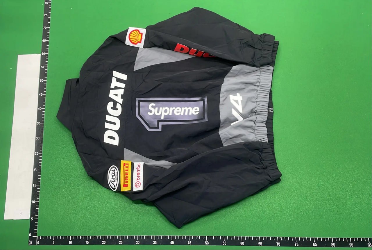 Supreme x Ducati  -4
