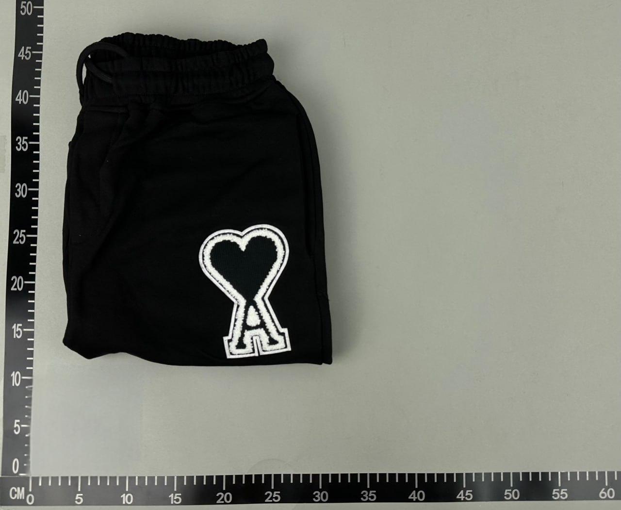 AMI shorts -4