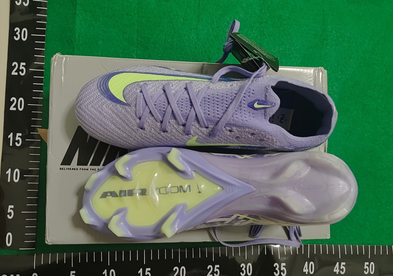 football shoes -3