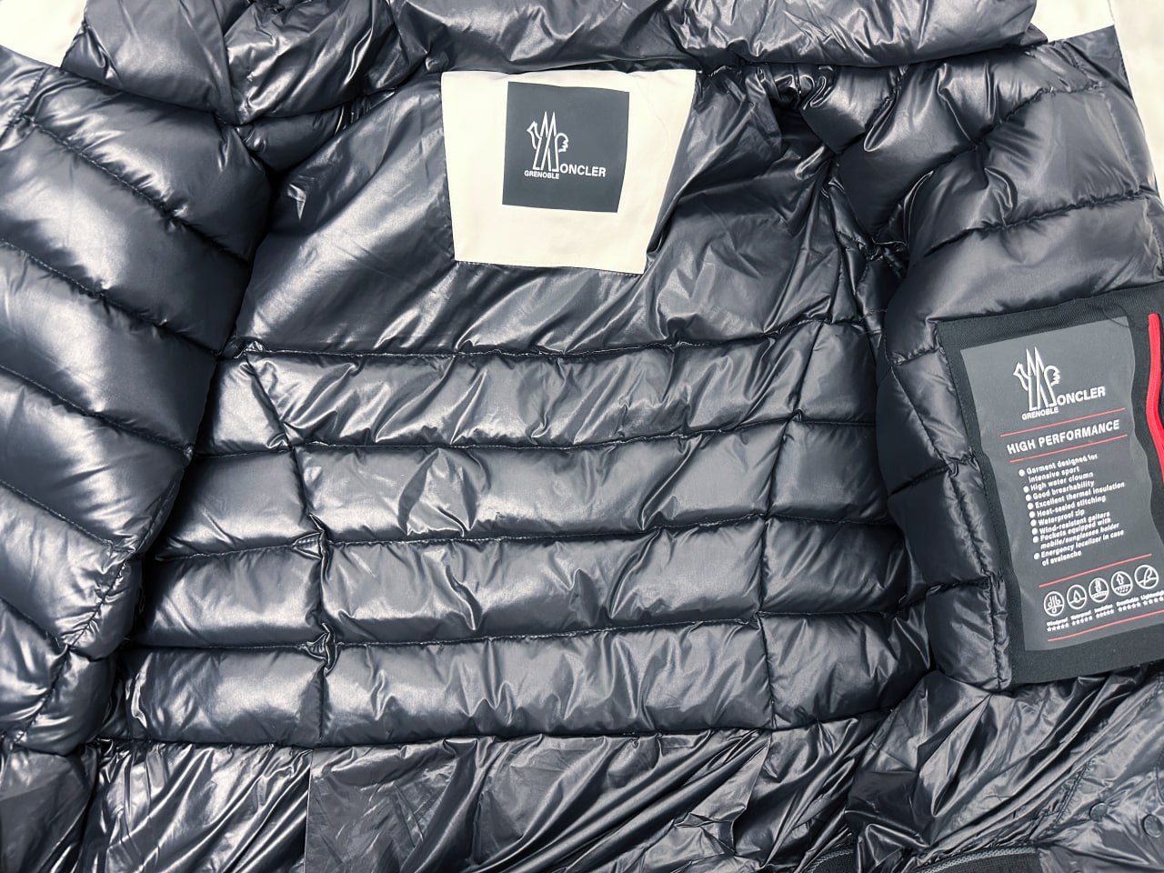 Moncler Down Jacket -4
