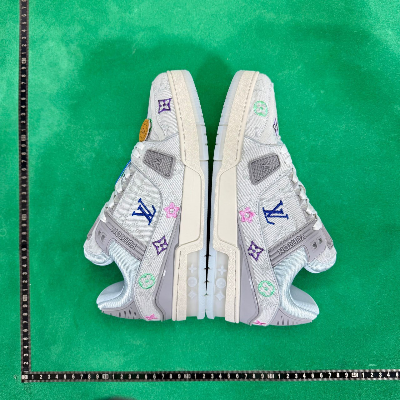 LOUIS VUITTON Trainer -2