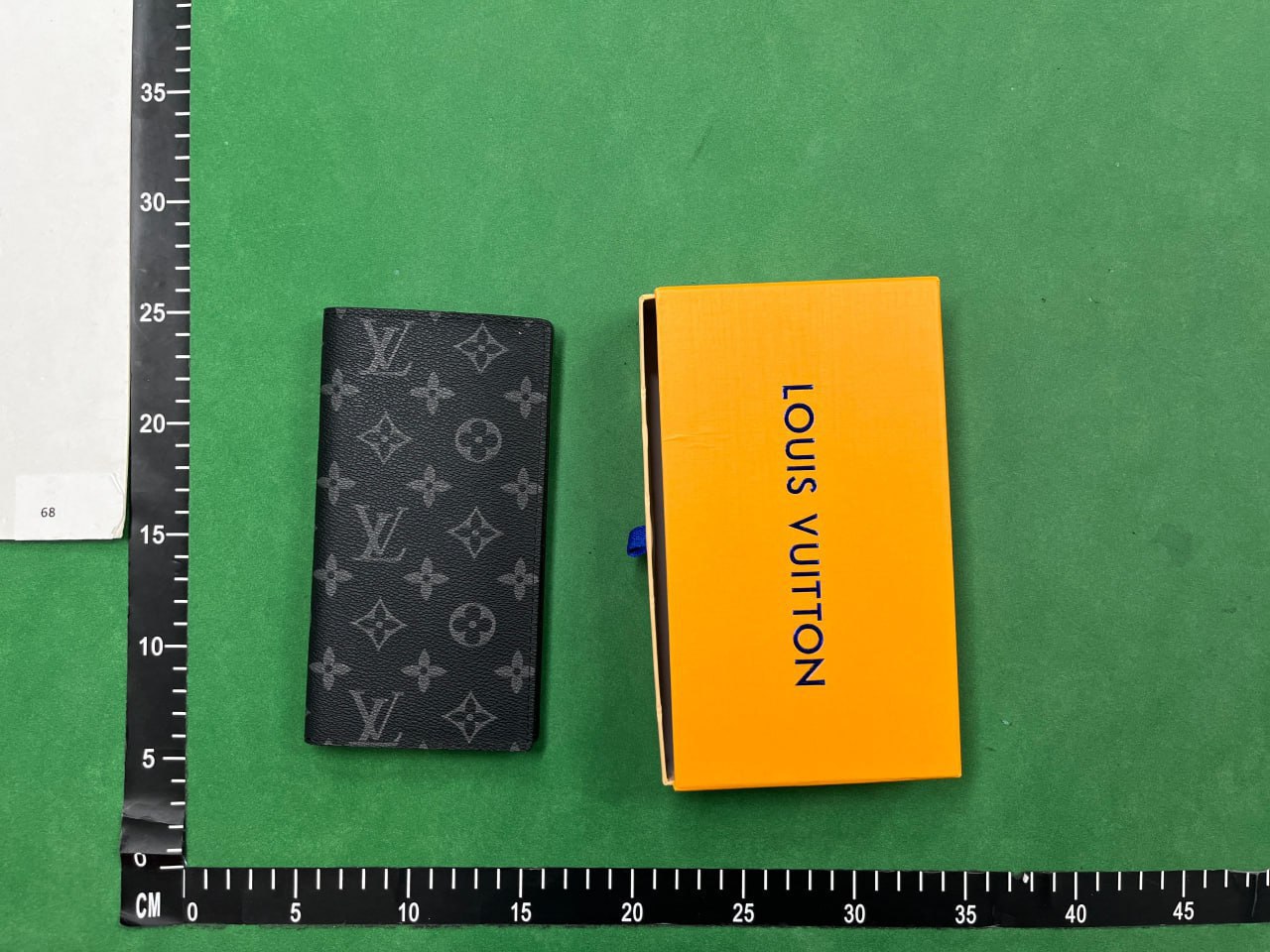Louis Vuitton Monogram and Damier Canvas Wallets [11 styles] -2