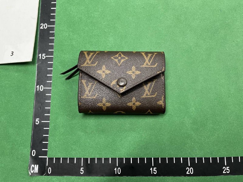 Louis Vuitton Monogram  Coach Signature  Gucci GG Supreme Wallets [39 styles] -3