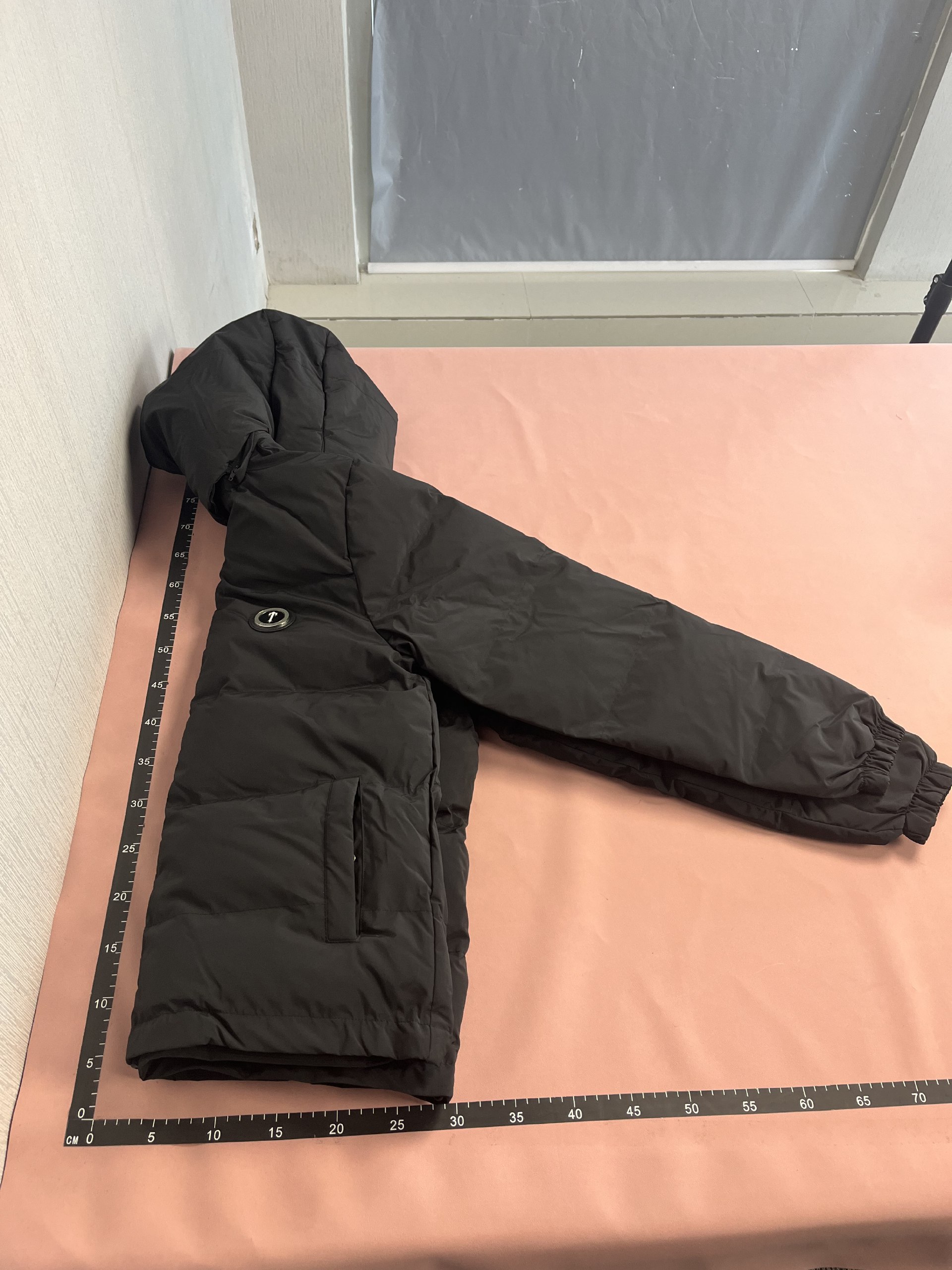 Men's Black Puffer Jacket with Hood Winter Warm Coat -3