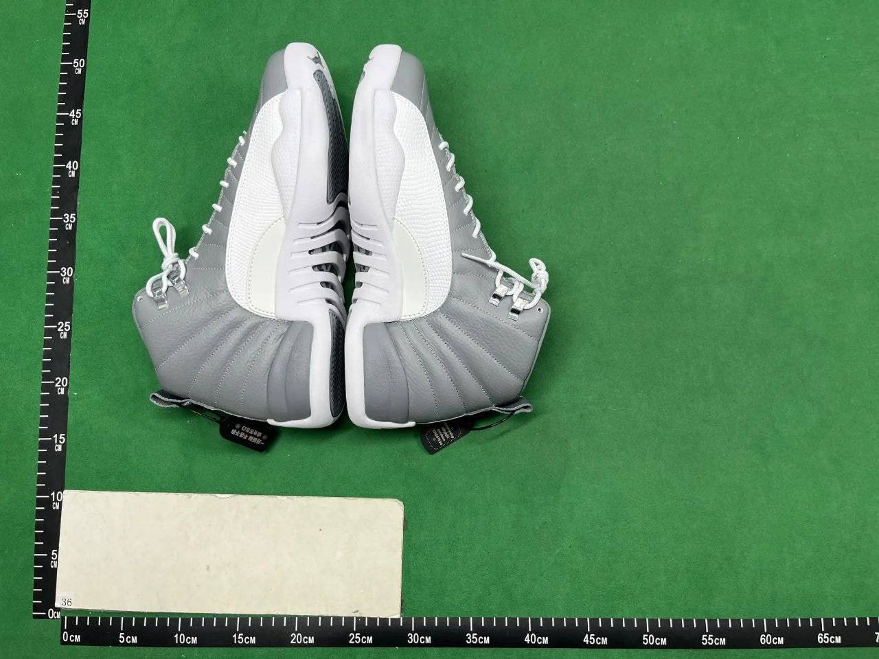 NIKE AIR JORDAN 12 -4